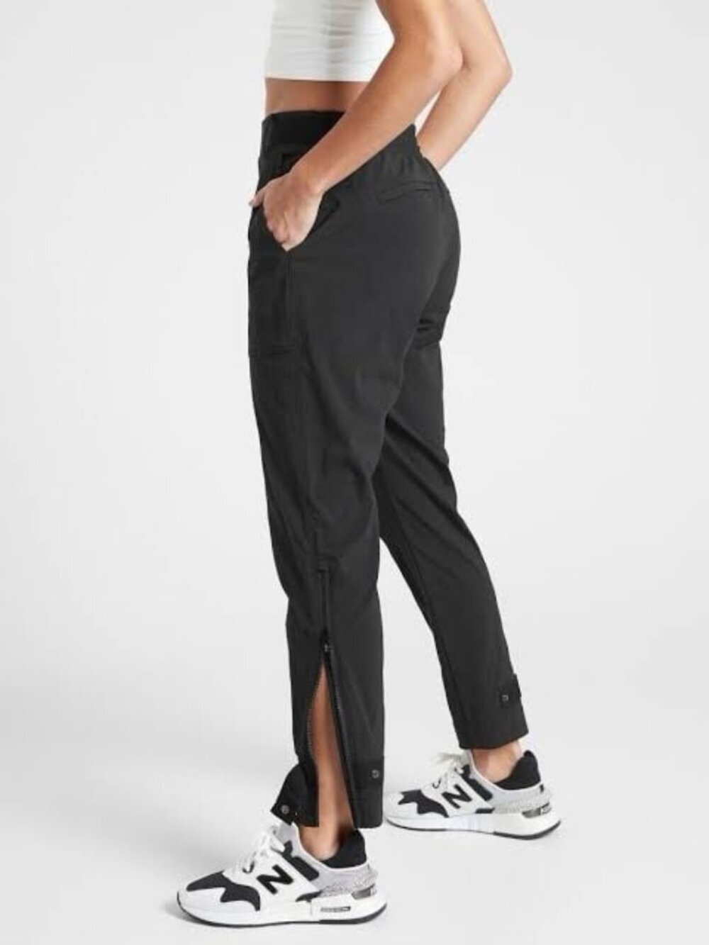 Athleta Trekkie Belted Pants Nylon Size 16 Style 530625 Black Hiking Outdoors